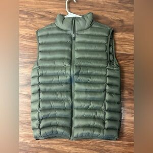 Saucony vest size M mens